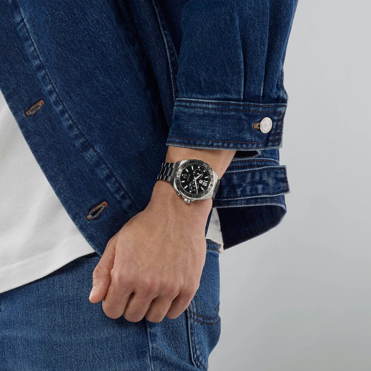 TAG Heuer WAZ111A.BA0875 Formula 1 Quartz Alarm 41mm Mens Watch - Luxverse