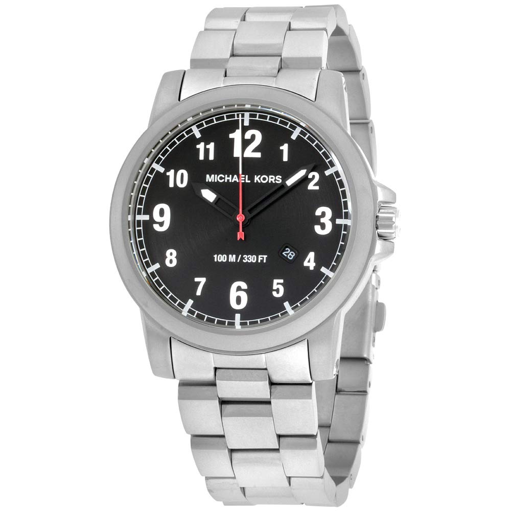 Close-up of Michael Kors MK8500 classic dial with stainless steel bracelet