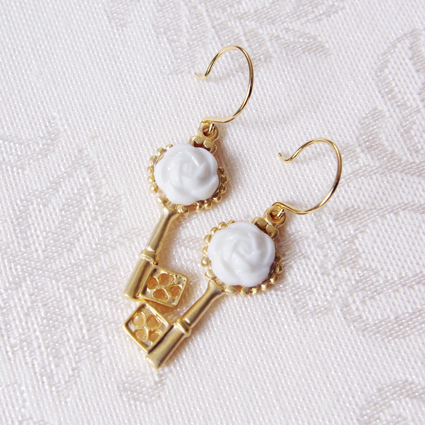 POPORCELAIN Porcelain Camellia Golden Key Earrings