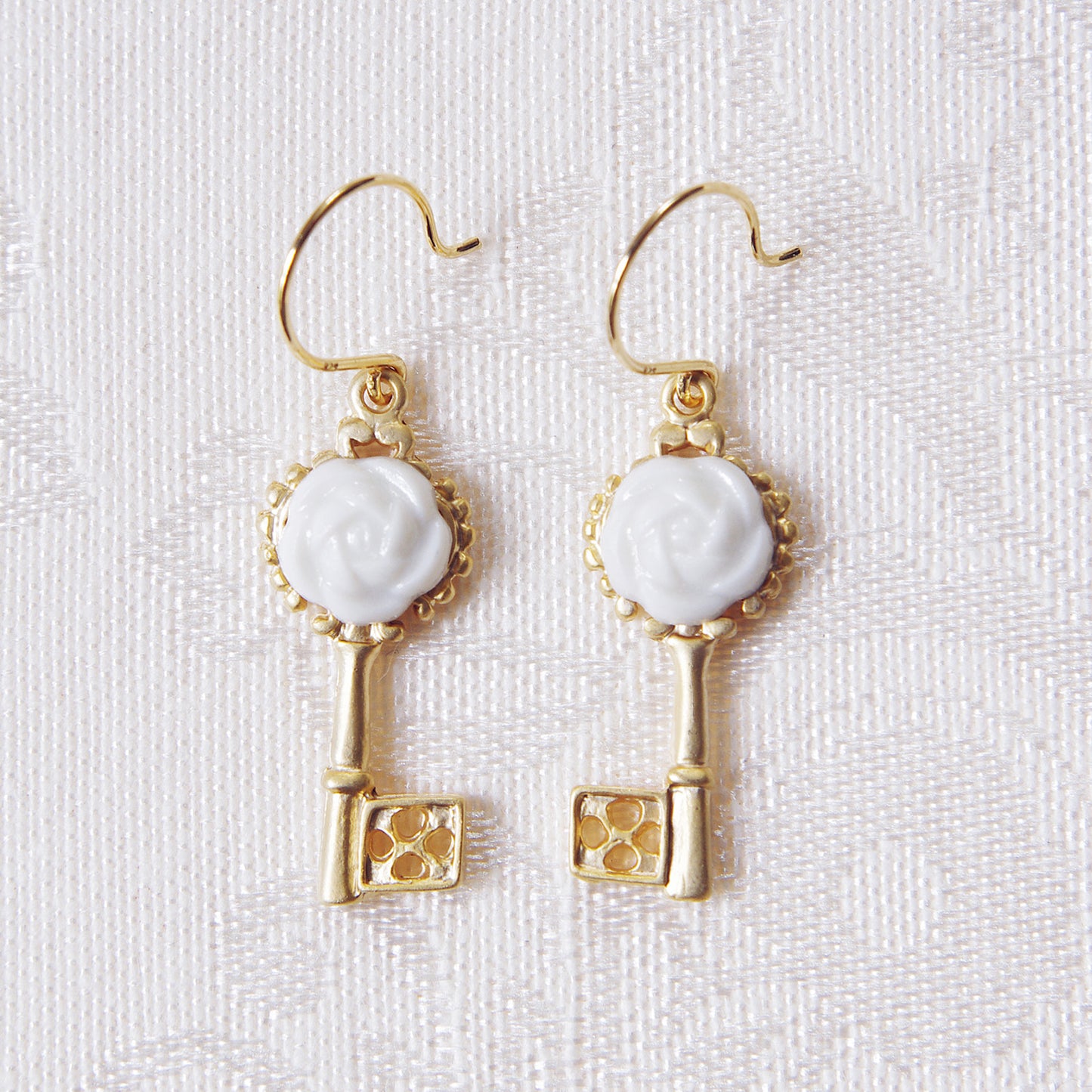 POPORCELAIN Porcelain Camellia Golden Key Earrings