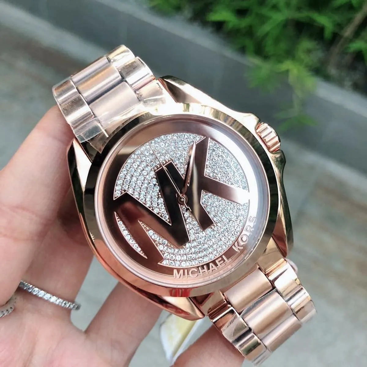 Back case of Michael Kors MK6437 quartz women's wristwatch